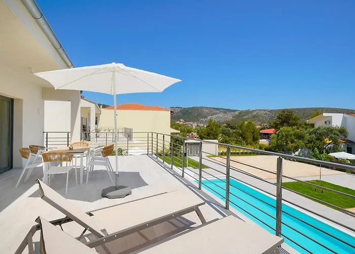 Filoxenia Luxury شقة *